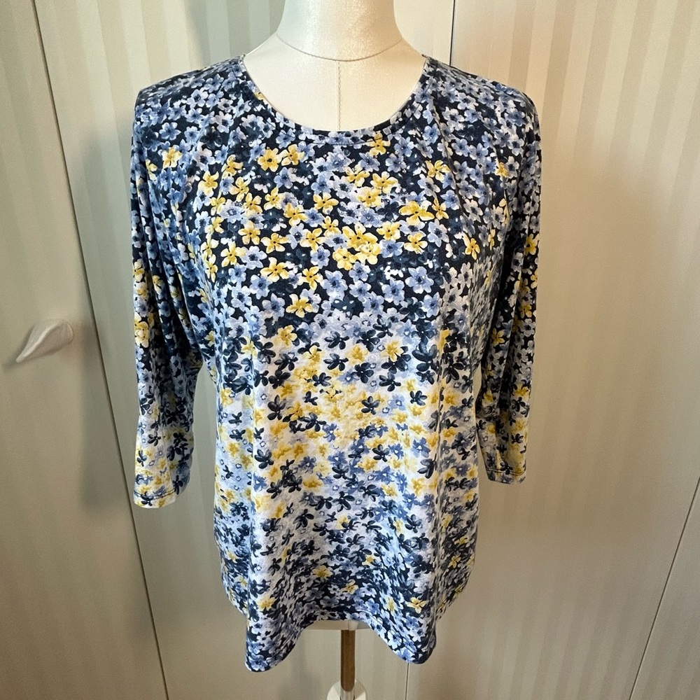 Alia blue yellow white floral petite long sleeve tee Size L